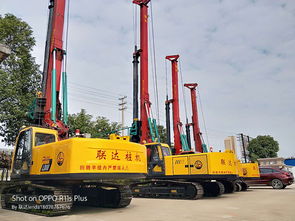 聯(lián)達(dá)樁機(jī) 大回轉(zhuǎn)平臺(tái)建筑機(jī)械履帶打樁機(jī)的特點(diǎn)與應(yīng)用